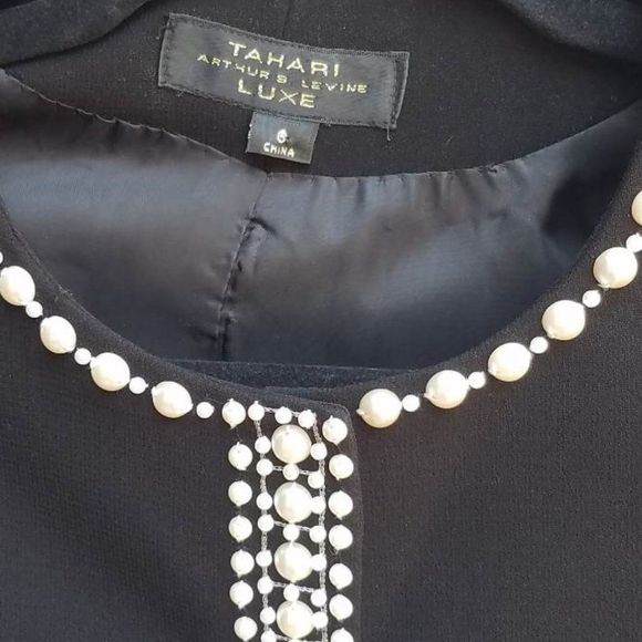 Tahari Black Jacket with Faux Pearl Trim size 6 - Picture 2 of 13